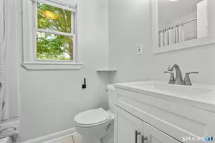 36 Baltic St, Hartford, CT 06112 - Photo 13