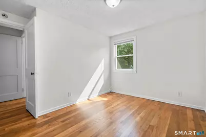 36 Baltic Street, Hartford, CT 06112 - Photo 17