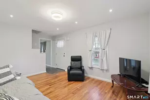 125 Macarthur Dr, Waterbury, CT 06704 - Photo 7