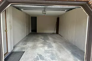 329 Scott Rd, Waterbury, CT 06705 - Photo 15