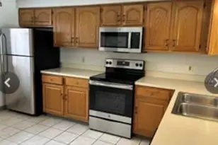 329 Scott Rd, Waterbury, CT 06705 - Photo 3