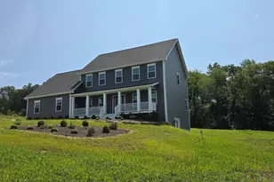 26 Farm View Dr, Norwich, CT 06360 - Photo 3