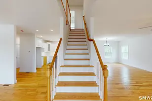 26 Farm View Dr, Norwich, CT 06360 - Photo 5