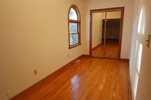 16 Church St, East Haven, CT 06512 - Photo 9