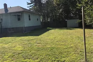 186 Marigold Ave, Bridgeport, CT 06606 - Photo 9