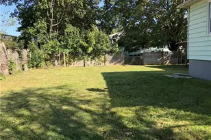 186 Marigold Ave, Bridgeport, CT 06606 - Photo 7