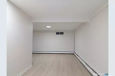 186 Marigold Avenue, Bridgeport, CT 06606 - Photo 35