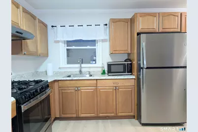 186 Marigold Avenue, Bridgeport, CT 06606 - Photo 13