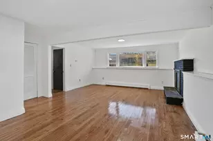 5 Pin Oak Ln, Ansonia, CT 06401 - Photo 17