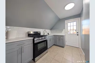 88 Amsterdam Avenue #3rd floor, Bridgeport, CT 06606 - Photo 5