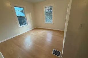 180 5th St, Bridgeport, CT 06607 - Photo 9