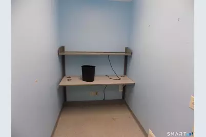 85 Beleden Gardens Drive, Bristol, CT 06010 - Photo 17