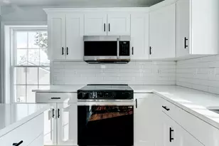 368 Reservoir Rd, New Britain, CT 06052 - Photo 7