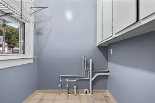 1105 N Main St, Waterbury, CT 06704 - Photo 37