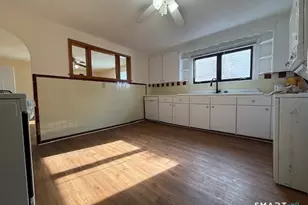 34 New Haven Ave, Waterbury, CT 06708 - Photo 7