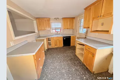 60 Hubbard Road, Hartford, CT 06114 - Photo 7