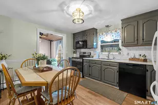 5 Vernon Rd, Enfield, CT 06082 - Photo 17