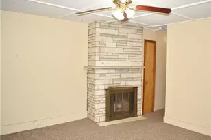 105 N Washington St, Plainville, CT 06062 - Photo 5