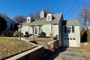 16 Killian Ave, Trumbull, CT 06611 - Photo 27