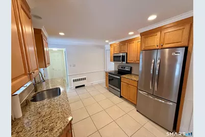 16 Killian Avenue, Trumbull, CT 06611 - Photo 5