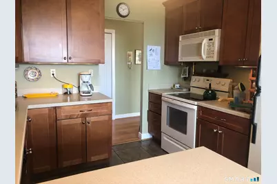 893 Farmington Avenue #APT 5H, West Hartford, CT 06119 - Photo 1