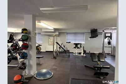 893 Farmington Avenue #APT 5H, West Hartford, CT 06119 - Photo 17