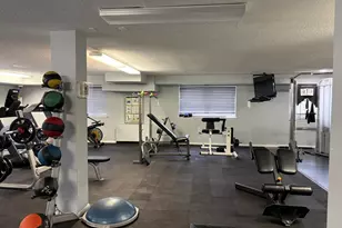 893 Farmington Ave, West Hartford, CT 06119 - Photo 17