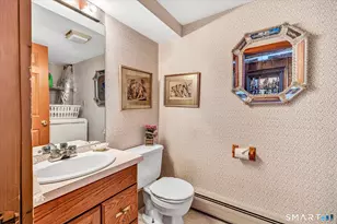 5695 Main St, Stratford, CT 06614 - Photo 17