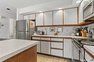 35 Balmaha Ct, Fairfield, CT 06825 - Photo 13