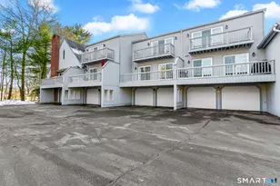 35 Balmaha Ct, Fairfield, CT 06825 - Photo 3