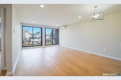 20 Amsterdam Avenue #2E, Bridgeport, CT 06606 - Photo 3