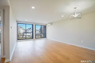 20 Amsterdam Ave, Bridgeport, CT 06606 - Photo 3