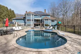 3 Crescent Ln, Trumbull, CT 06611 - Photo 3