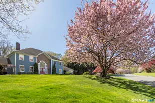 3 Crescent Ln, Trumbull, CT 06611 - Photo 35