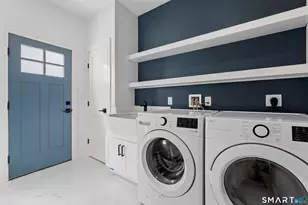 23-1 Heritage Rd, East Lyme, CT 06333 - Photo 13