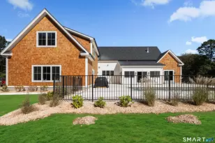 23-1 Heritage Rd, East Lyme, CT 06333 - Photo 5