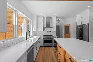 23-1 Heritage Rd, East Lyme, CT 06333 - Photo 17