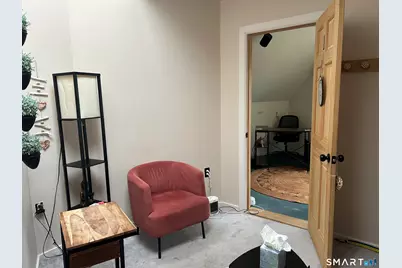 16 Brace Road, West Hartford, CT 06107 - Photo 5