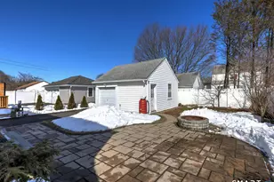 376 Windsor Ave, Stratford, CT 06614 - Photo 17