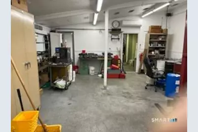 42 Gilbert Street, Derby, CT 06418 - Photo 5