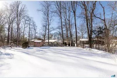 215 Fernwood Road, Trumbull, CT 06611 - Photo 3