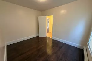 215 Woodlawn Terrace, Waterbury, CT 06710 - Photo 9