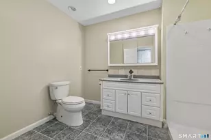 2 Mansfield Grove Rd, East Haven, CT 06512 - Photo 31