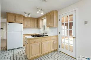 121 Margery Dr, East Hartford, CT 06118 - Photo 7