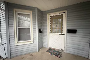 113 Trowbridge Pl, Naugatuck, CT 06770 - Photo 1