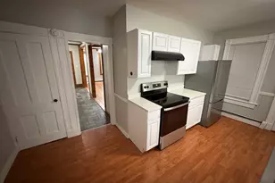 113 Trowbridge Pl, Naugatuck, CT 06770 - Photo 5