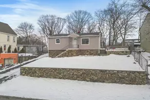 123 Birch St, Waterbury, CT 06704 - Photo 1