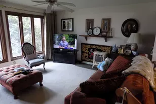 9-1/2 East Tomstead Rd, Simsbury, CT 06070 - Photo 11