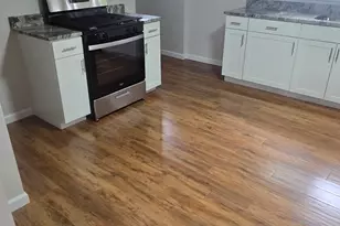 571 Wilson St, Waterbury, CT 06708 - Photo 5