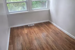 571 Wilson St, Waterbury, CT 06708 - Photo 7